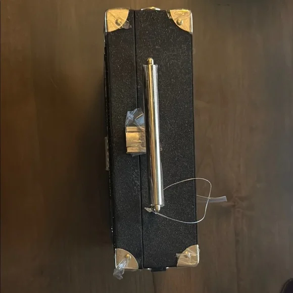 ALDO KUZITRIN Retro Black Portable Boombox Speaker purse NWT - Picture 4 of 5